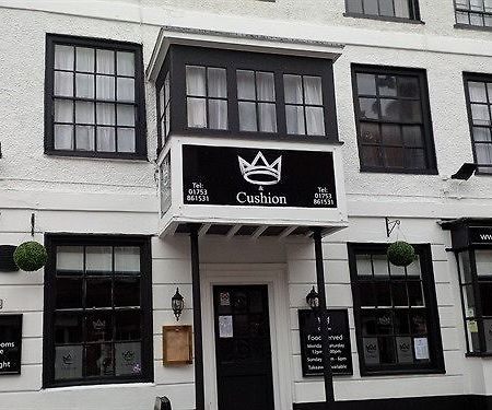 فندق The Crown And Cushion ويندسور المظهر الخارجي الصورة