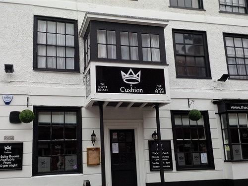 فندق The Crown And Cushion ويندسور المظهر الخارجي الصورة